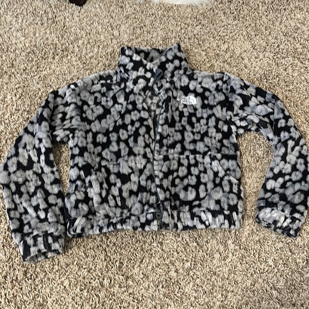 Girl North face